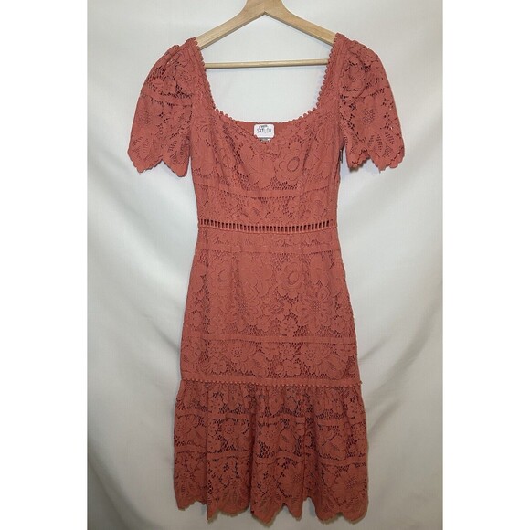 SAYLOR Louisa‎ Midi Coral Lace Romantic Feminine Dress SIZE XS RETAIL $253 - Picture 3 of 10